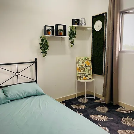 Santai At Kotawarisan Klia Netflix Apartment Sepang Exterior photo